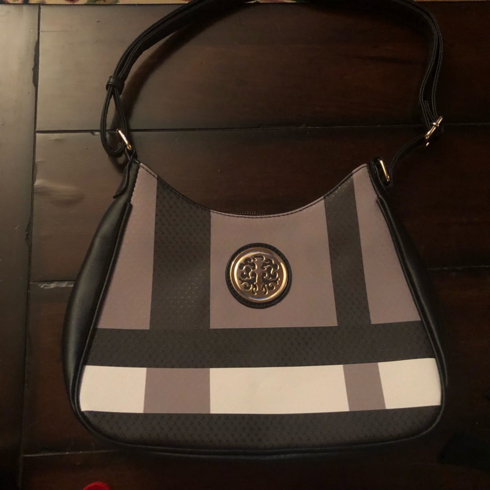 Stylish Black and Gray Shoulder Bag